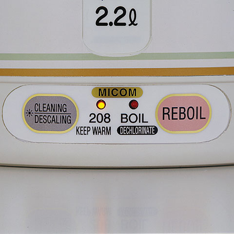 Simple controls to reboil or descale to keep the pot sparkling clean