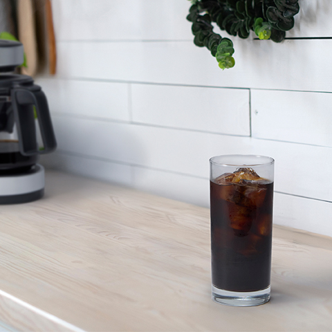 Iced coffee water measure lines for a stronger brew.