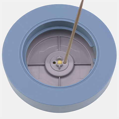 Pressure release valve on lid to release pressure build-up from hot beverages