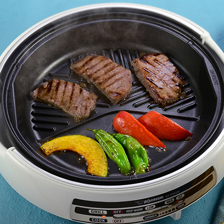 双面烤盘可用于烤制肉类和蔬菜
