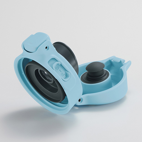 Leak-proof, gasket-free one-piece lid (when used properly according to the instruction manual)