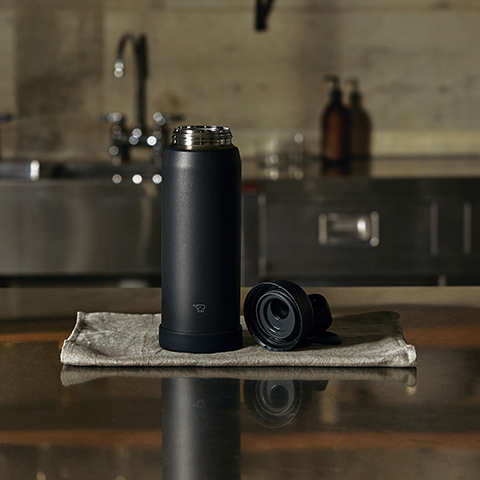Dishwasher safe on all parts including lid, body, and bottom cover