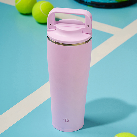 Zojirushi’s proprietary double-wall stainless steel insulation keeps drinks icy cold
