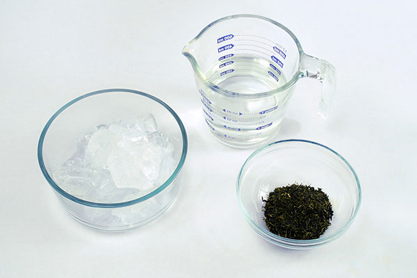 
            	Iced Green Tea <i>(Sencha)</i>  Ingredients
      	