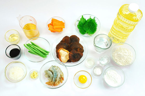 
            	<i>Tempura</i> (Battered and Deep Fried Vegetable and Seafood)  Ingredients
      	