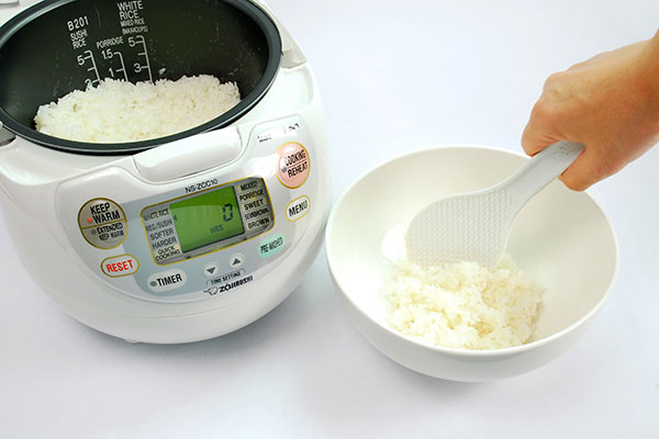 
              <i>Bibimbap</i> (Korean Rice Bowl) Step 9
      	