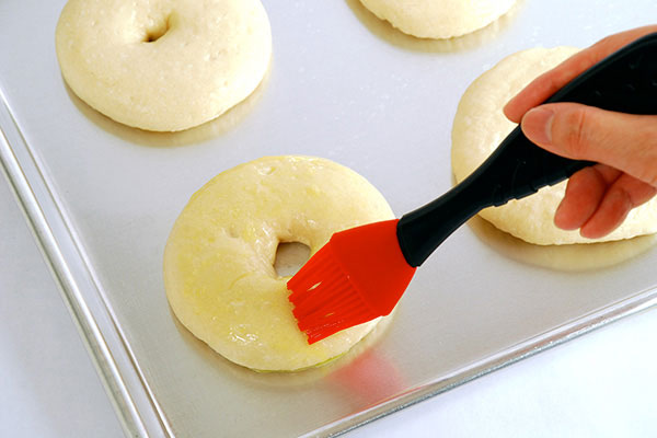 
              Bagel Step 6
      	