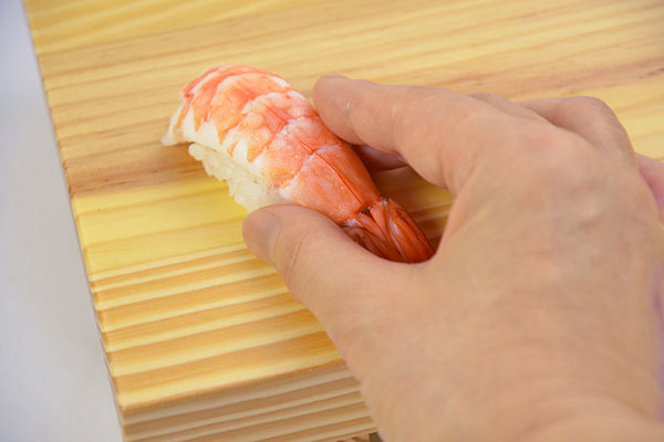 
              <i>Nigiri Sushi</i> Step 15
      	