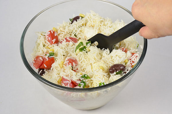 
              Caprese Rice Salad Step 6
      	