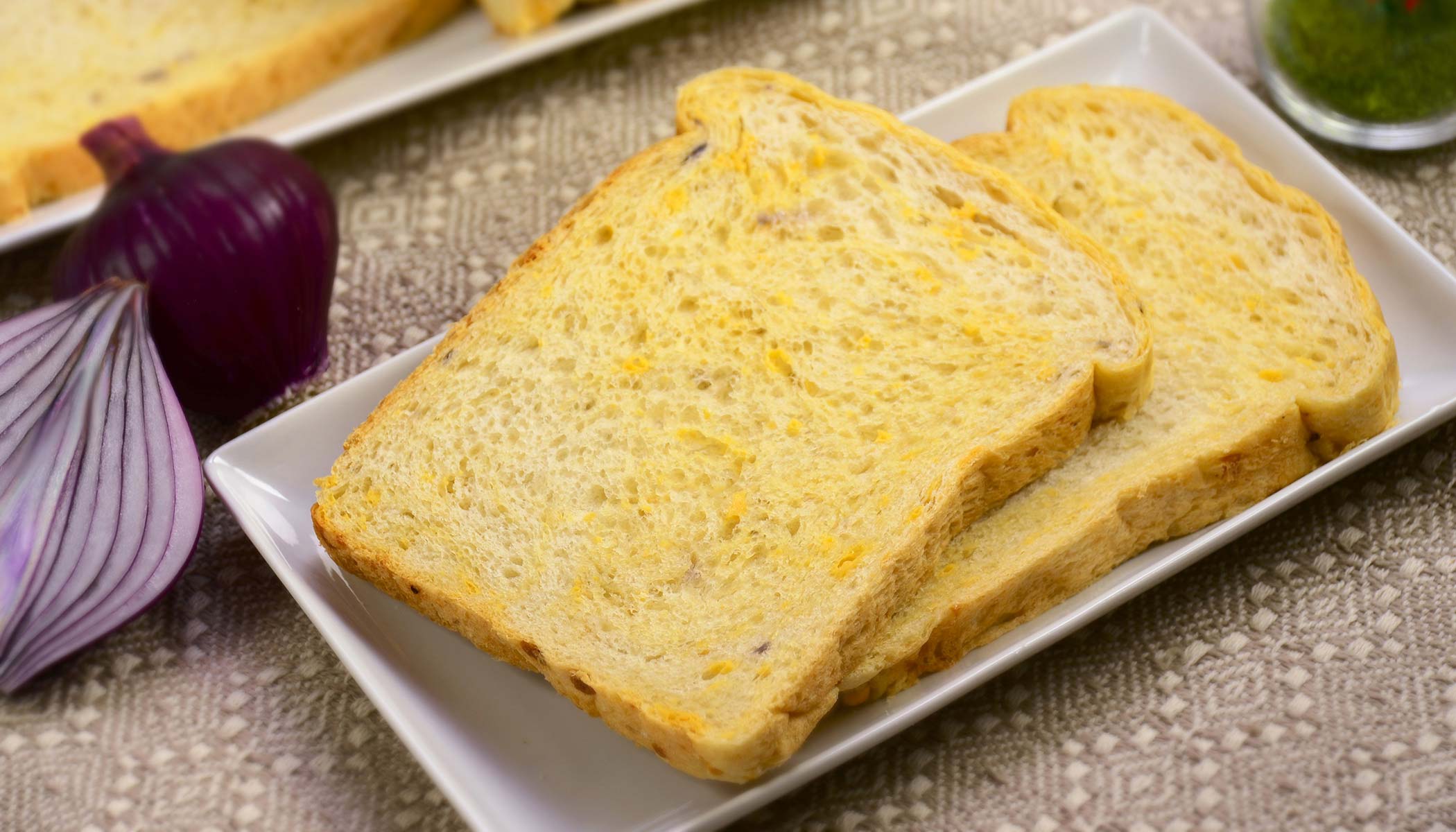Zojirushi Recipe – Cheese 'N' Onion Bread