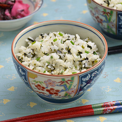 Zojirushi Recipe – <i>Wakame-Gohan</i> (Seaweed Mixed Rice)