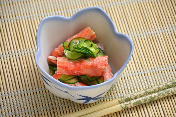 
              Crab & Cucumber <i>Sunomono</i> (Japanese Salad) Step 6
      	