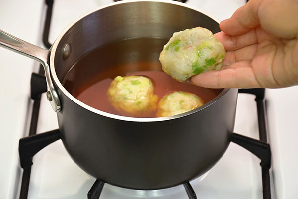 
              Shrimp Ball Broth Step 4
      	