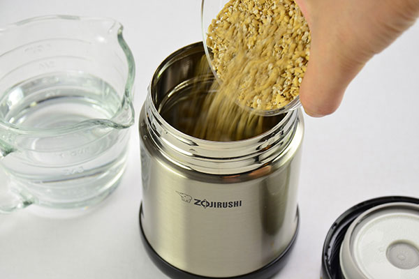 
              Steel Cut Oatmeal To-Go in Your Food Jar Step 2
      	