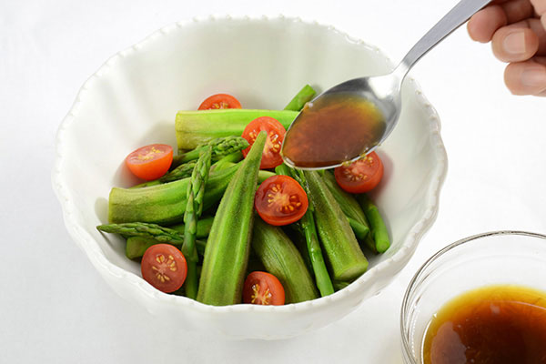 
              Okra, Asparagus and Cherry Tomato Salad Step 6
      	