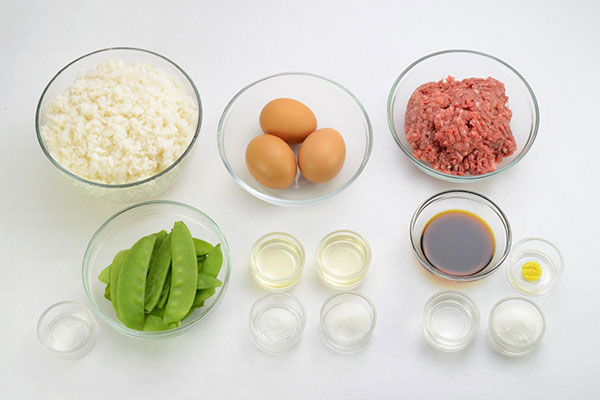 
            	Tricolor <i>Soboro</i> Bowl  Ingredients
      	