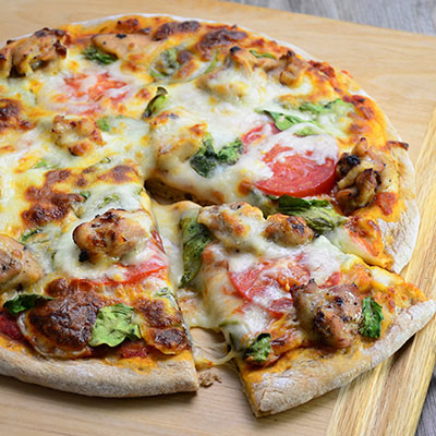 Zojirushi Recipe – Whole Wheat Chicken Pizza with Spinach and Fresh Tomatoes