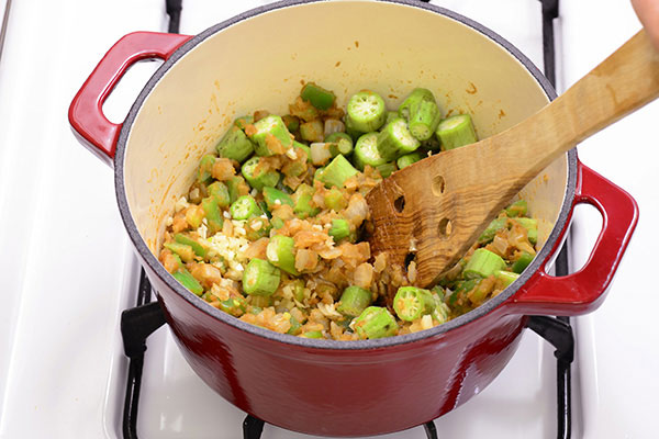 
              Gumbo Bowl Step 4
      	