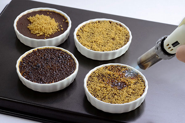 
              <i>Crème Brûlée au Chocolat</i> (Chocolate Creme Brulée) Step 9
      	