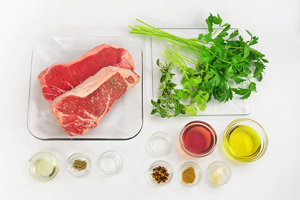 
            	Diced Steak with <i>Chimichurri</i> Sauce  Ingredients
      	
