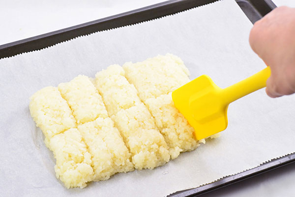 
              <i>Ohagi</i> (Japanese Sweet Rice with <i>Adzuki</i> Paste) Step 7
      	