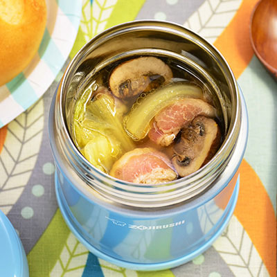 Zojirushi Recipe – Mushroom, <i>Nappa</i> Cabbage & Bacon Soup