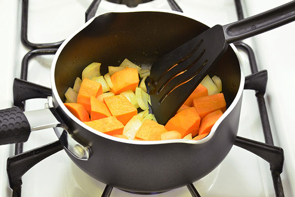 
              Sweet Potato Curry Soup Step 3
      	