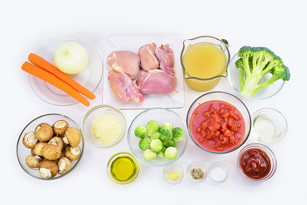 
            	Tomato-<i>Nabe</I>  Ingredients
      	