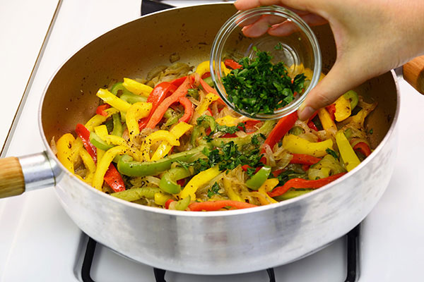 
              Italian Sausage and Peppers Over Tomato Rice Step 6
      	