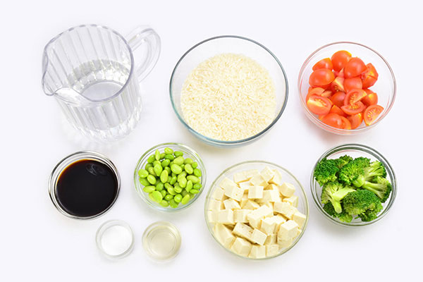 
            	Jasmine Rice with Tofu, Broccoli and <i>Edamame</i>  Ingredients
      	