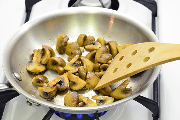 
              Baked Rice Casserole with Artichokes and Mushrooms Step 3
      	