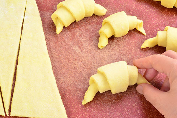 
              Croissants Step 6
      	