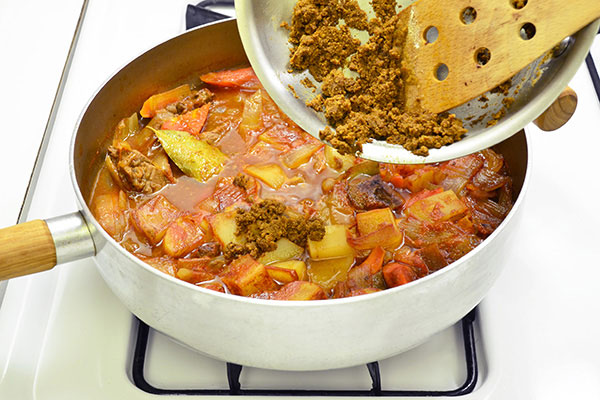 
              Japanese Beef Curry Step 8
      	