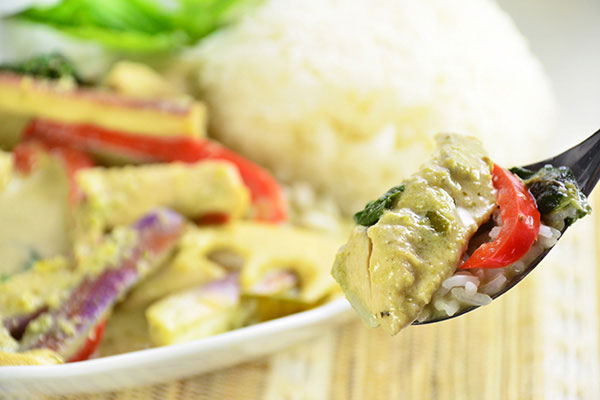 
              Thai Green Chicken Curry Step 11
      	