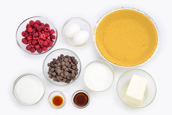 
            	Chocolate Raspberry Tofu Pie  Ingredients
      	