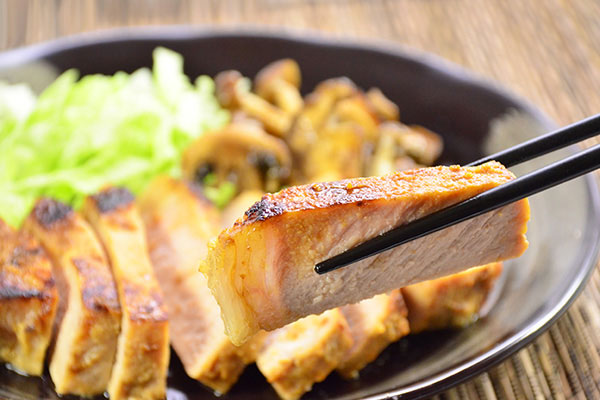
              <i>Miso</i> Garlic Pork & Mushroom Stir-Fry Step 9
      	