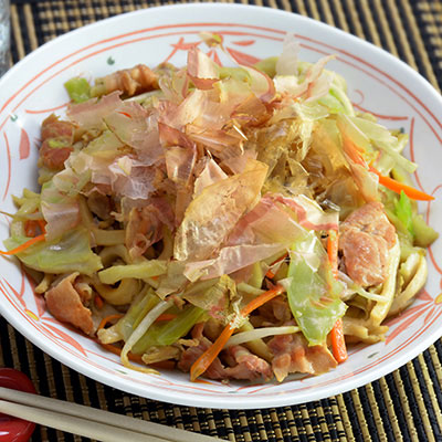 Zojirushi Recipe – Stir-fried <i>Yaki Udon</i>