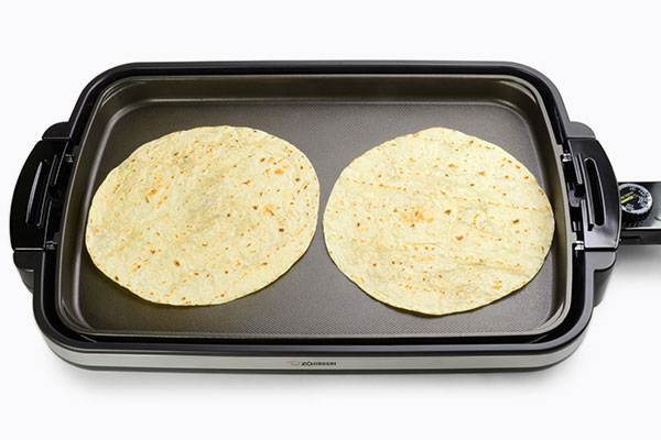 
              <i>Buenos Días</i> Burrito Step 6
      	