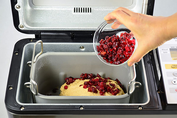 
              Rosemary Cranberry Whole Wheat Bread Step 4
      	