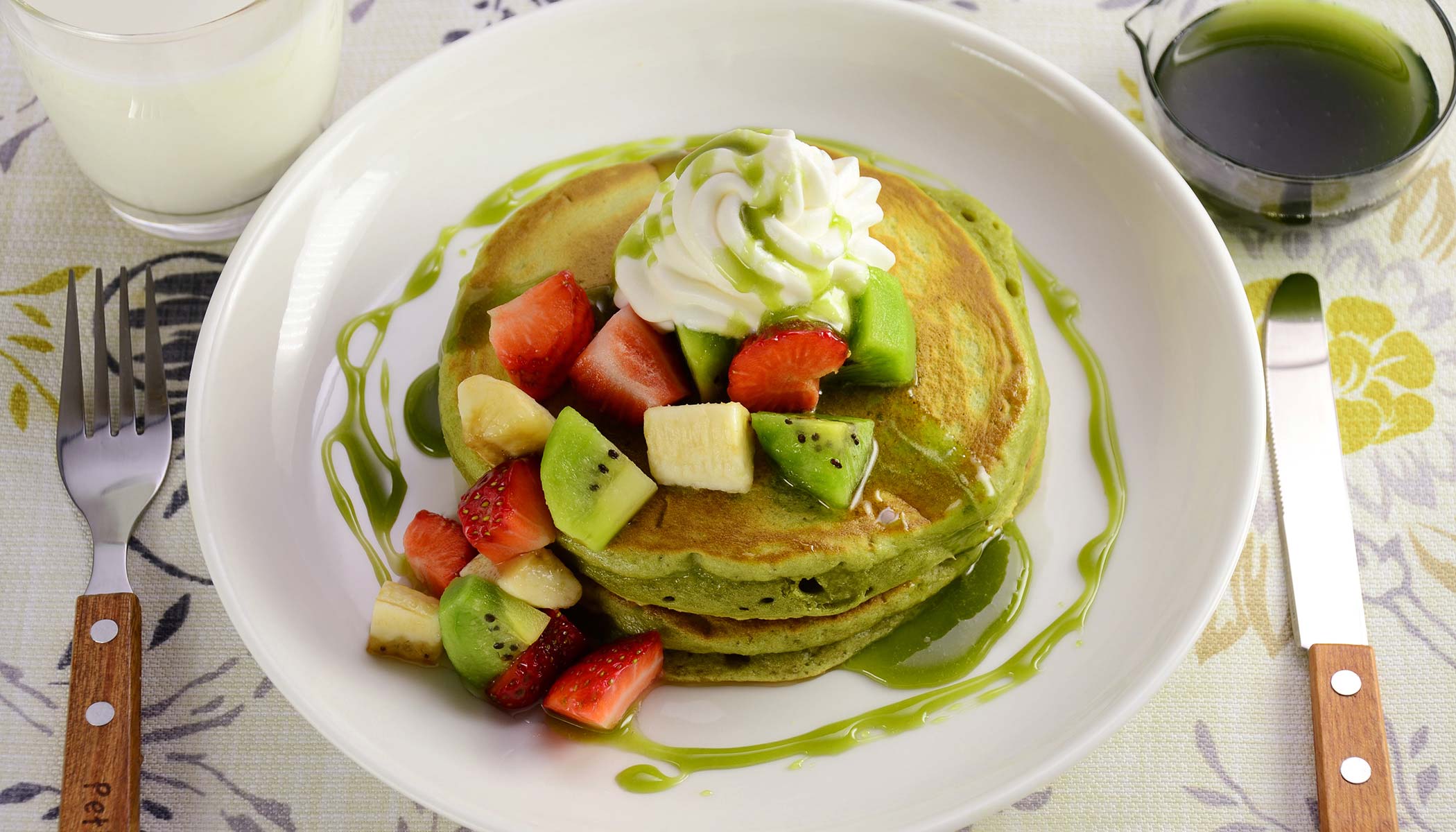 Zojirushi Recipe – Thick Style <i>Matcha</i> Hotcakes