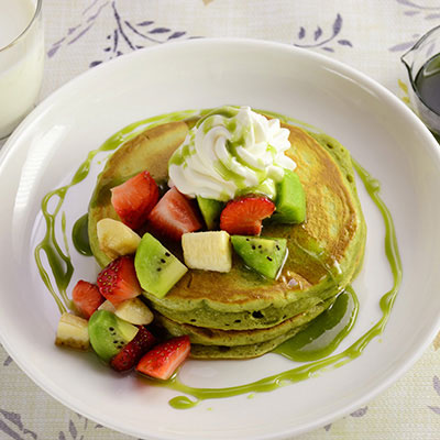 Zojirushi Recipe – Thick Style <i>Matcha</i> Hotcakes