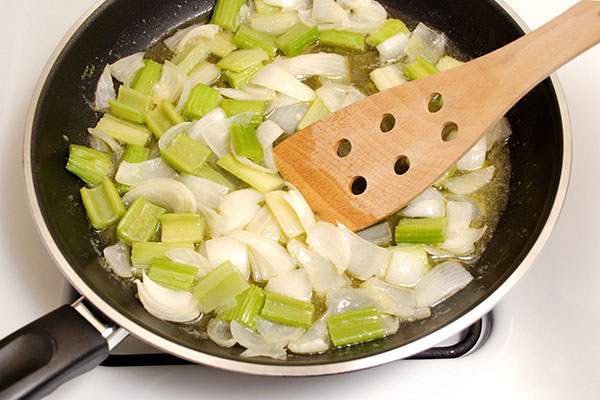 
              Savory Bread Stuffing Step 1
      	