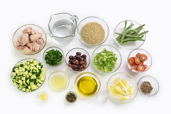 
            	<i>Niçoise</i> Brown Rice Salad  Ingredients
      	