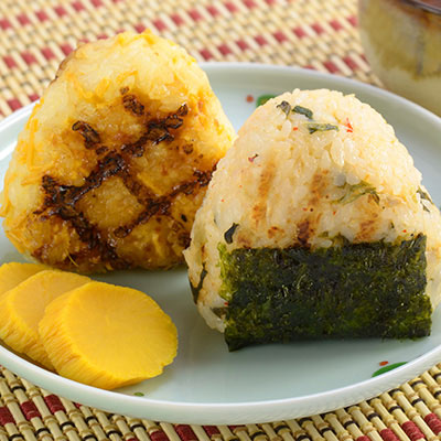 Zojirushi Recipe – Grilled <i>Yaki-onigiri</i>