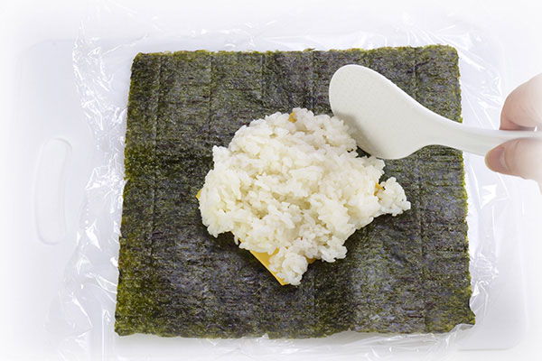 
              <i>Onigirazu</i> Rice Sandwich Step 5
      	