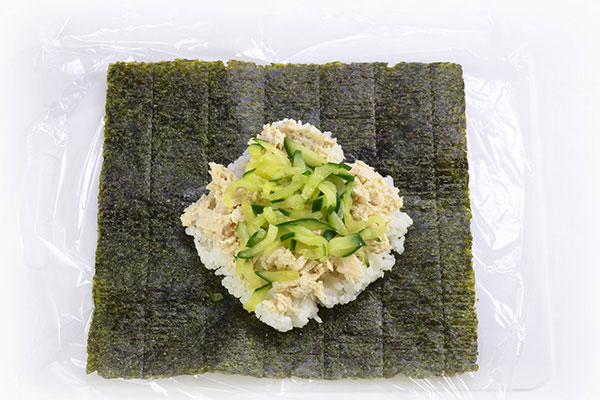 
              <i>Onigirazu</i> Rice Sandwich Step 10
      	