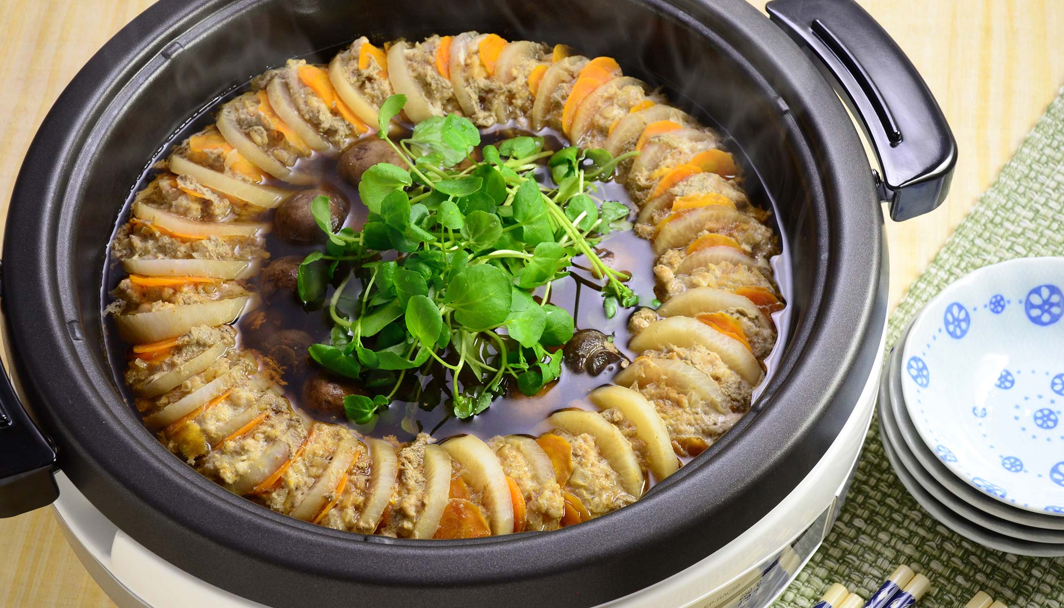 Zojirushi Recipe – <i>Daikon</i> Pork Layered Hot Pot