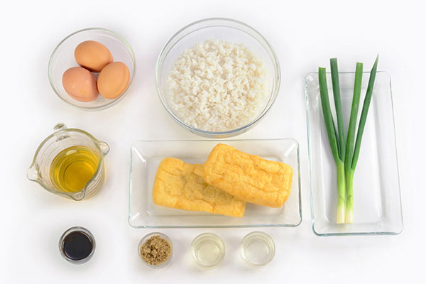 
            	<i>Kitsune-Donburi</i> (Fried Bean Curd and Egg Bowl)  Ingredients
      	