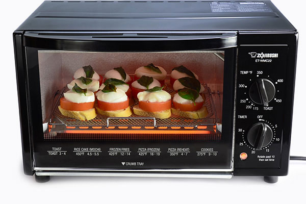 
              Italian Caprese Toast Step 4
      	