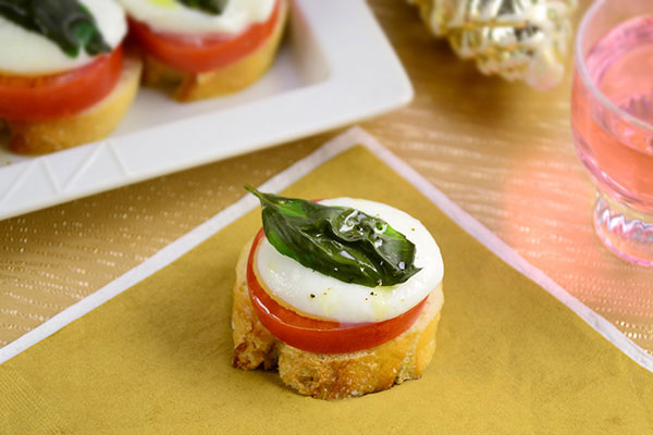 
              Italian Caprese Toast Step 6
      	